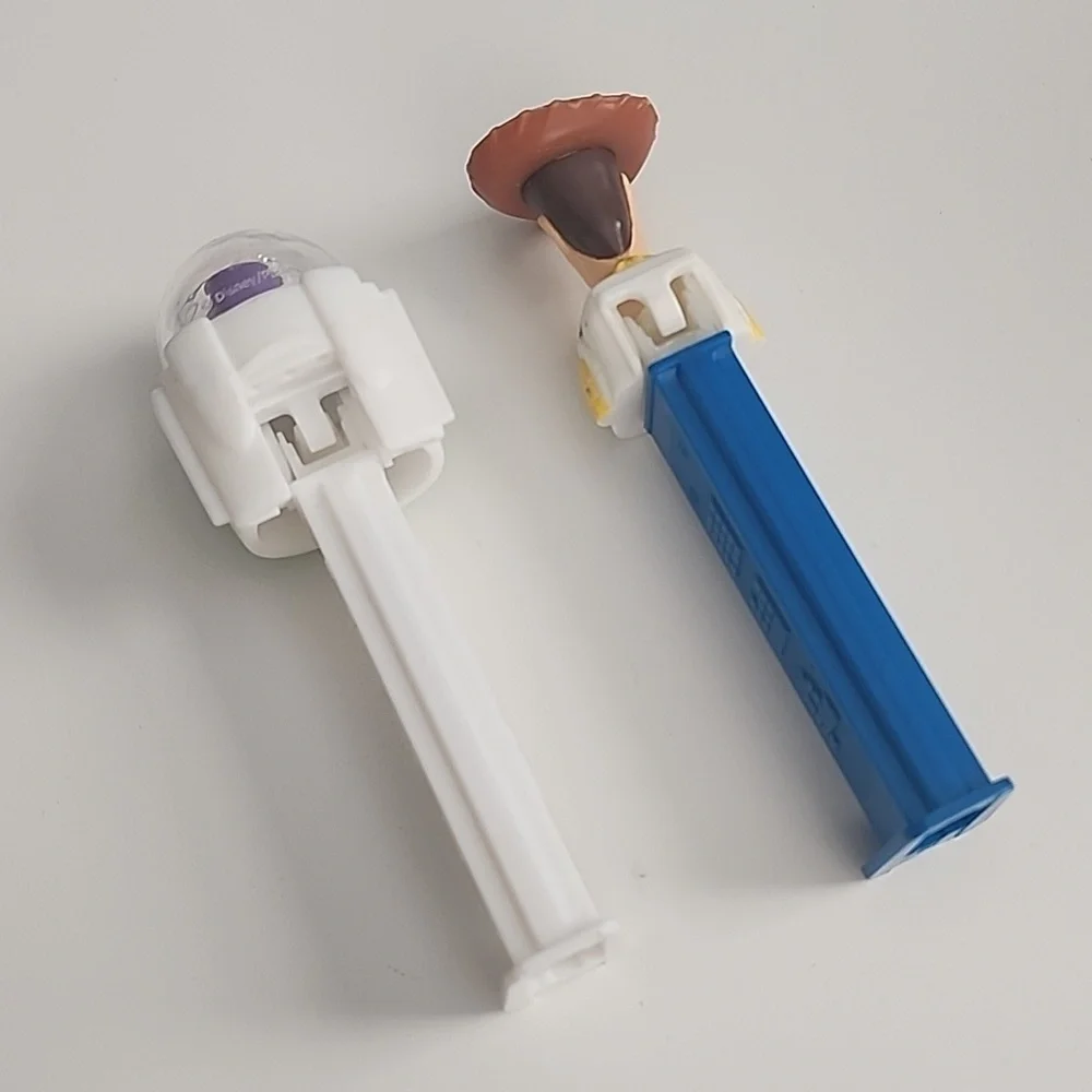 Pez Toy Story Candy Dispenser Set – Woody and Buzz Lightyear Pez Dispensers - Picture 4 of 6